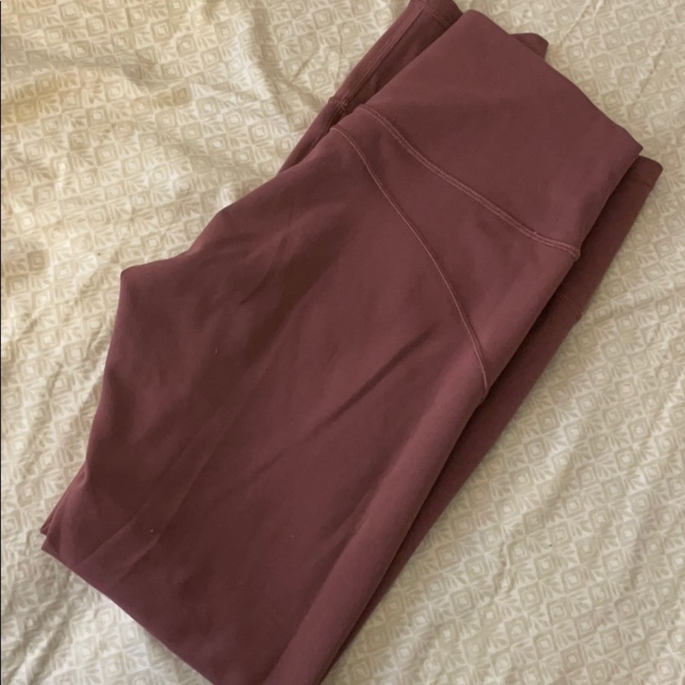 Lululemon In-Movement Tight HR 25” Leggings